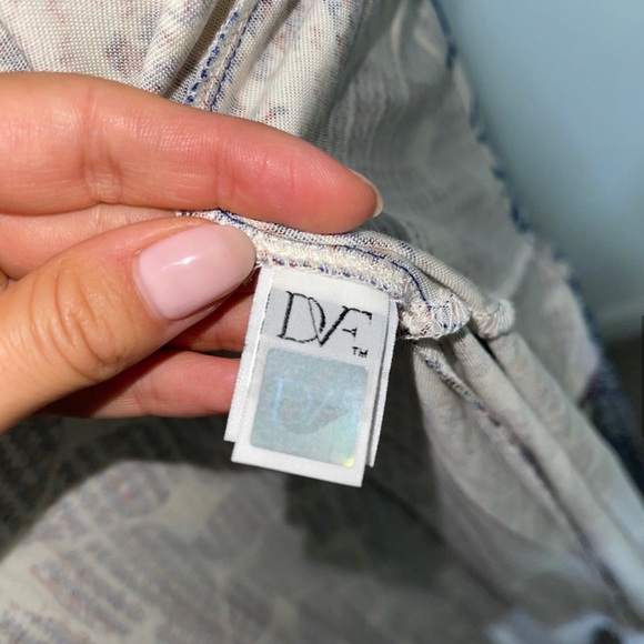 Diane Von Furstenberg DVF Wrap Dress - Picture 5 of 6